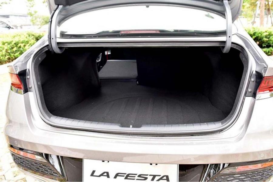 Багажник Hyundai Lafesta 2019 года  (фото 6 из 6)